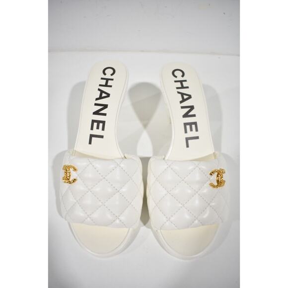 Chanel REV White Lambskin Quilted CC Gold Logo Cone Heel Mule Slide Sandal 37.5 - Picture 6 of 12